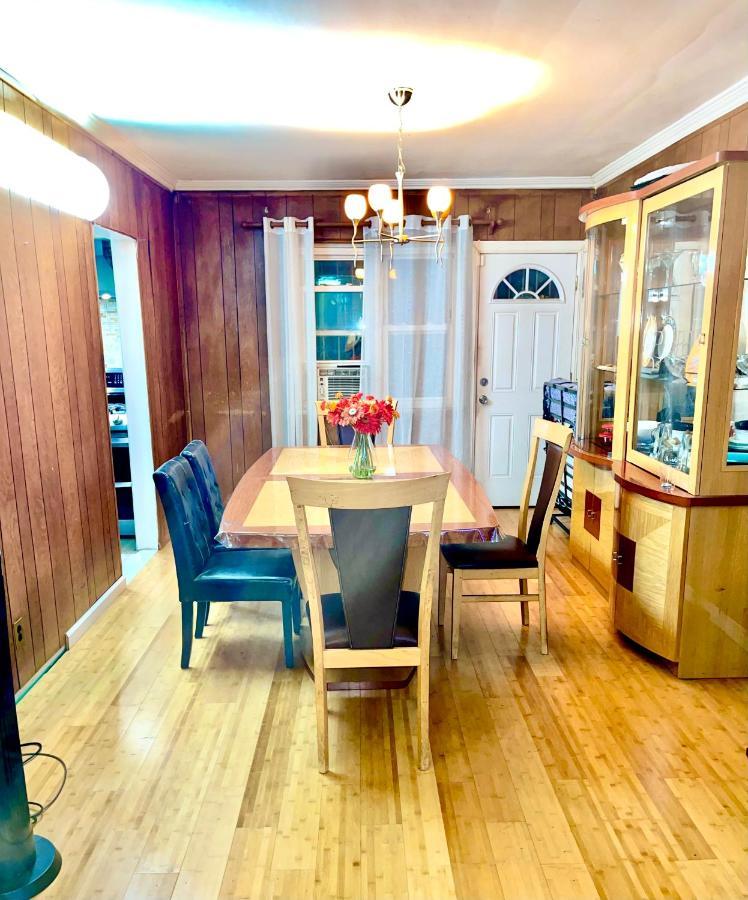Lga Airport 3 Mins, 3 Bedroom Duplex House, Parking And Private Backyard, 9Mins Subway! New York Exterior photo