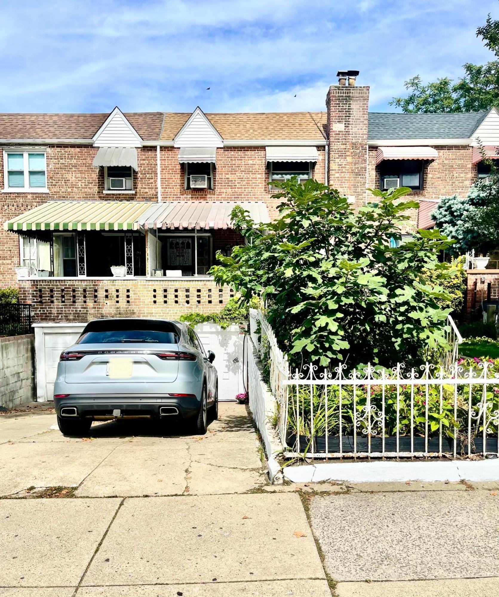 Lga Airport 3 Mins, 3 Bedroom Duplex House, Parking And Private Backyard, 9Mins Subway! New York Exterior photo